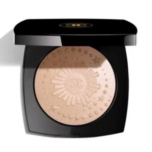 🆕 NIB ✨ CHANEL Diamond Dust Oversize Illuminating Powder - Ltd Ed Holidays 2024 - Picture 1 of 3